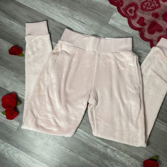 𝅺✨ New ✨ Fleece Lounge Pajamas Pants Light Pink - Picture 2 of 3